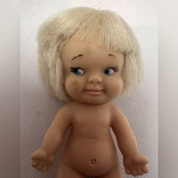 VINTAGE: Uneeda | Pee Wees doll/baby doll - Picture 4 of 16